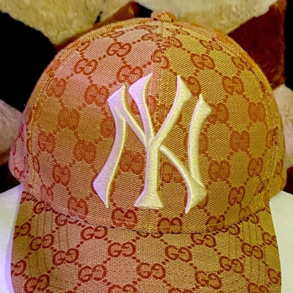 Gucci NY hat